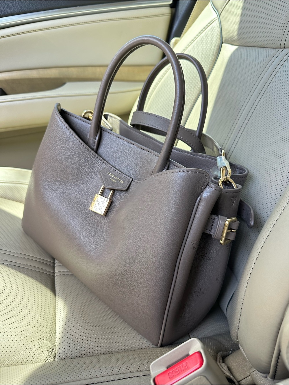 Louis Vuitton Vendome PM-Like New-Excellent Condition-Free Shipping